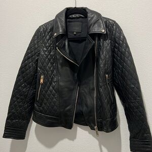 Like new Massimo Dutti Black Sheep Leather Quilted Jacket size XS